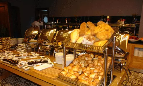 هتل دورا استانبول